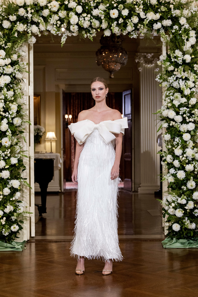 Uncover Intricate Fall Wedding Dresses | 2024 Collection Nardos Uncover Intricate Fall Wedding Dresses | 2024 Collection Nardos